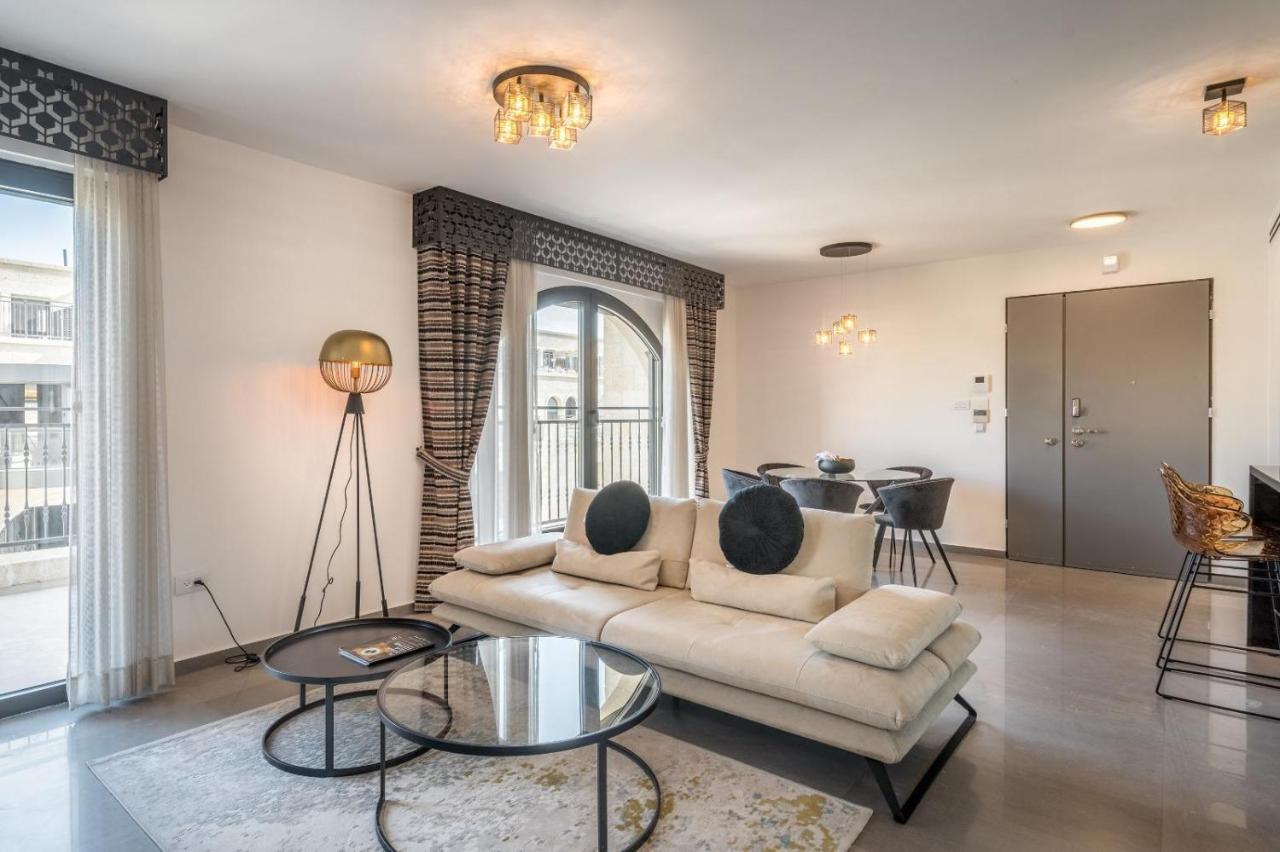 Front Of The Old City In Jerusalem - Luxurious Residence Exterior photo